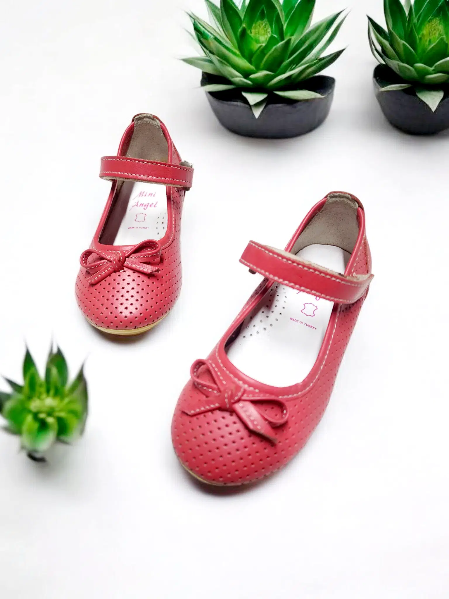 Çocuk Tam Ortopedik Cırtlı Ayarlanabilir Fiyonklu Ev Ve Dışarı Babeti - PEMBE-TOKALI